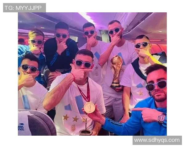 全球足球国际赛盛况空前各国球队争夺荣耀展现精彩对决